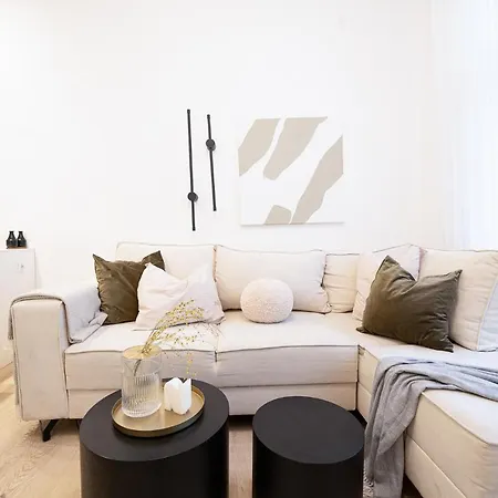 Modern 5 Min Wenceslas Square Apartment, *