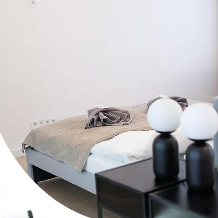 Apartment Modern 5 Min Wenceslas Square Apartment,