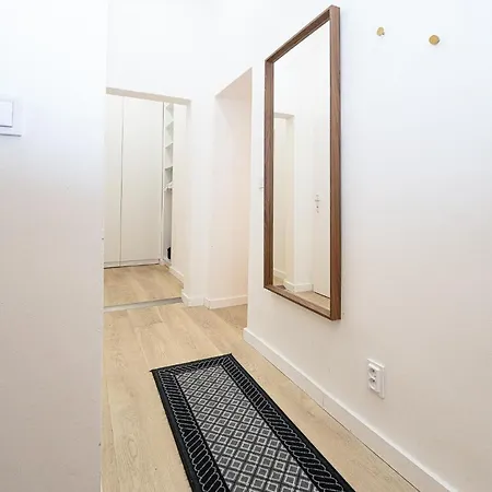 شقة Rentero Modern 5 Min Wenceslas Square Apartment, براغ
